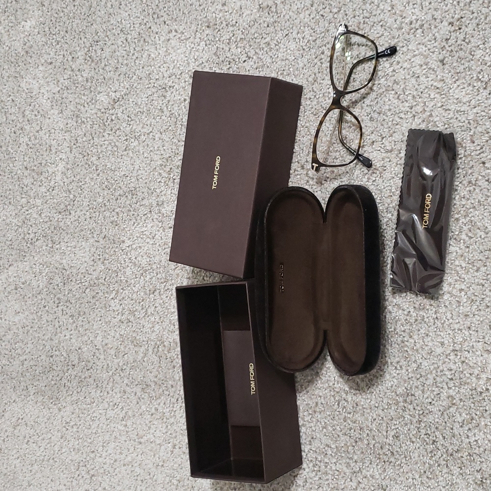 Tom Ford eyeglass frames - Picture 9 of 9